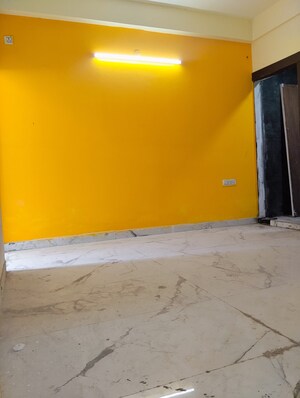 Room in 3 BHK Builder Floor at Sector 73 – for Sale