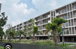 3 BHK + Servant Room Apartment For Sale in DLF Gardencity Enclave