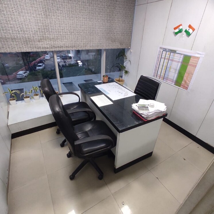 Team Area, eldeco-corporate-chambers Commercial Office Space 1000 Sq.Ft. In Vipul Khand Lucknow 9310063