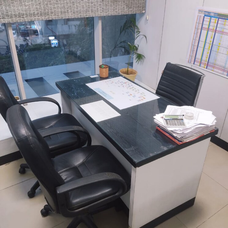 Team Area, eldeco-corporate-chambers Commercial Office Space 1000 Sq.Ft. In Vipul Khand Lucknow 9310063