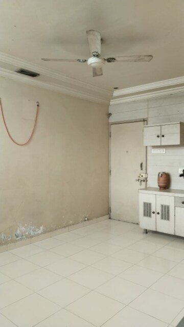 Room in 2 BHK Apartment at Katraj – for Rent