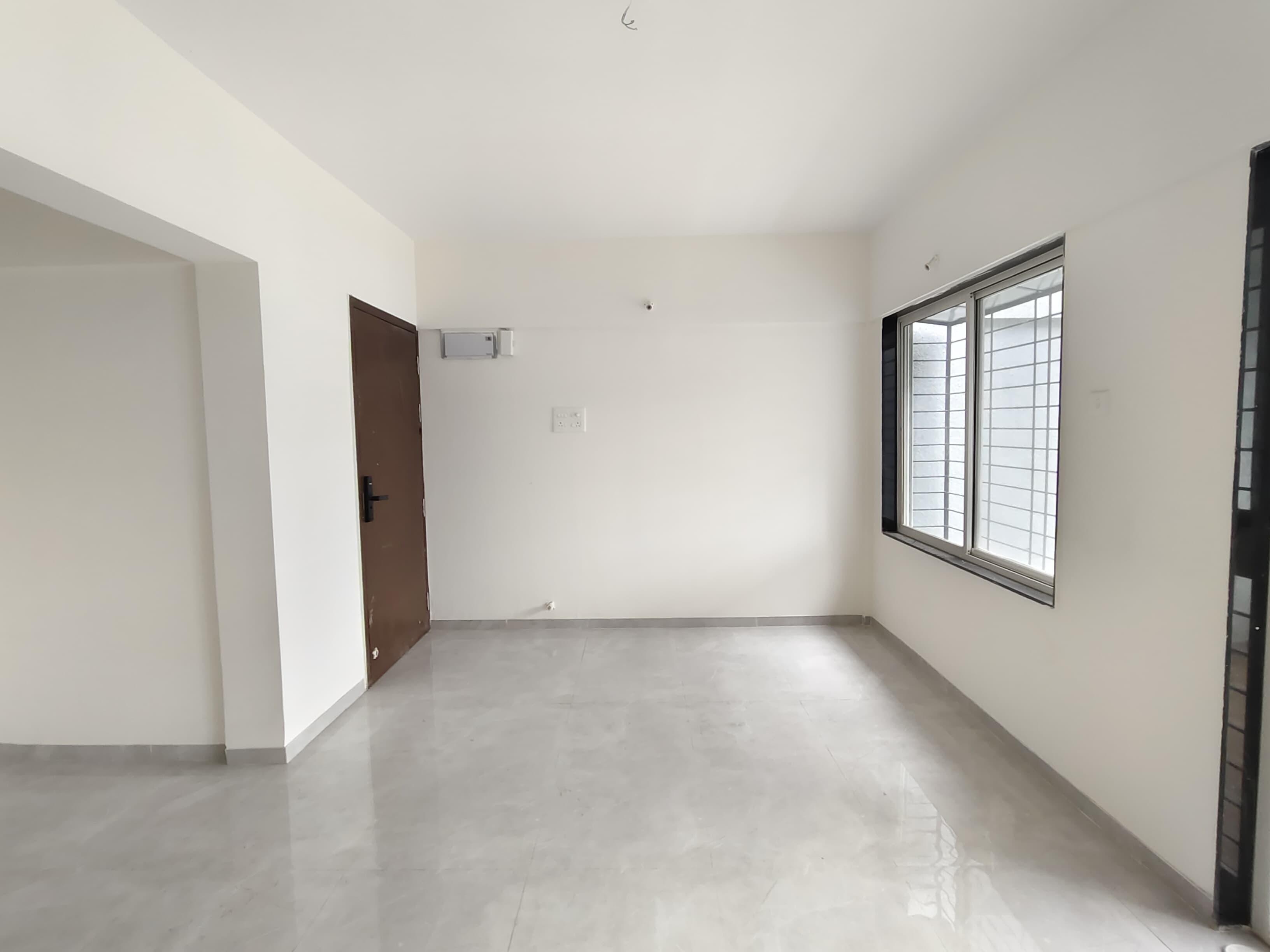 3 BHK + Servant Room Apartment For Sale in Tejashree CHS Bhusari Colony