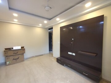 Room in 3 BHK Builder Floor at Ansal Sushant Lok I, Sector 43 – for Rent