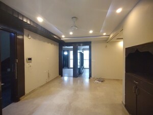 Room in 3 BHK Builder Floor at Ansal Sushant Lok I, Sector 43 – for Rent