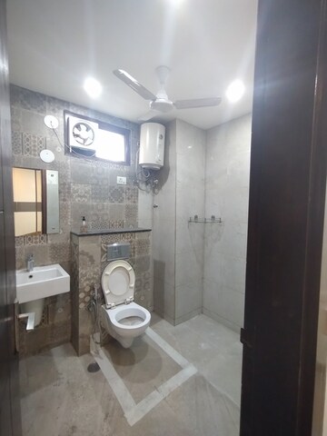 Bathroom in 3 BHK Builder Floor at Ansal Sushant Lok I, Sector 43 – for Rent