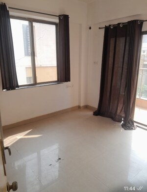 Room in 2 BHK Apartment at Rohan Mithila, Viman Nagar – for Rent