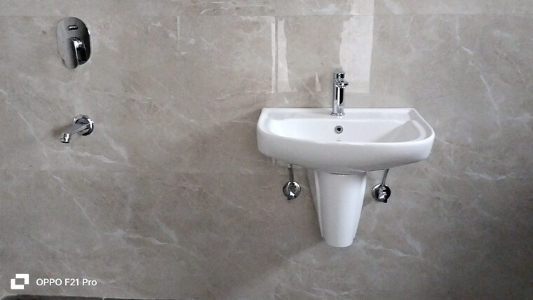Bathroom, endeco-ts-heights 3 Bedroom 1830 Sq.Ft. Apartment In Moti Nagar Hyderabad 9310165