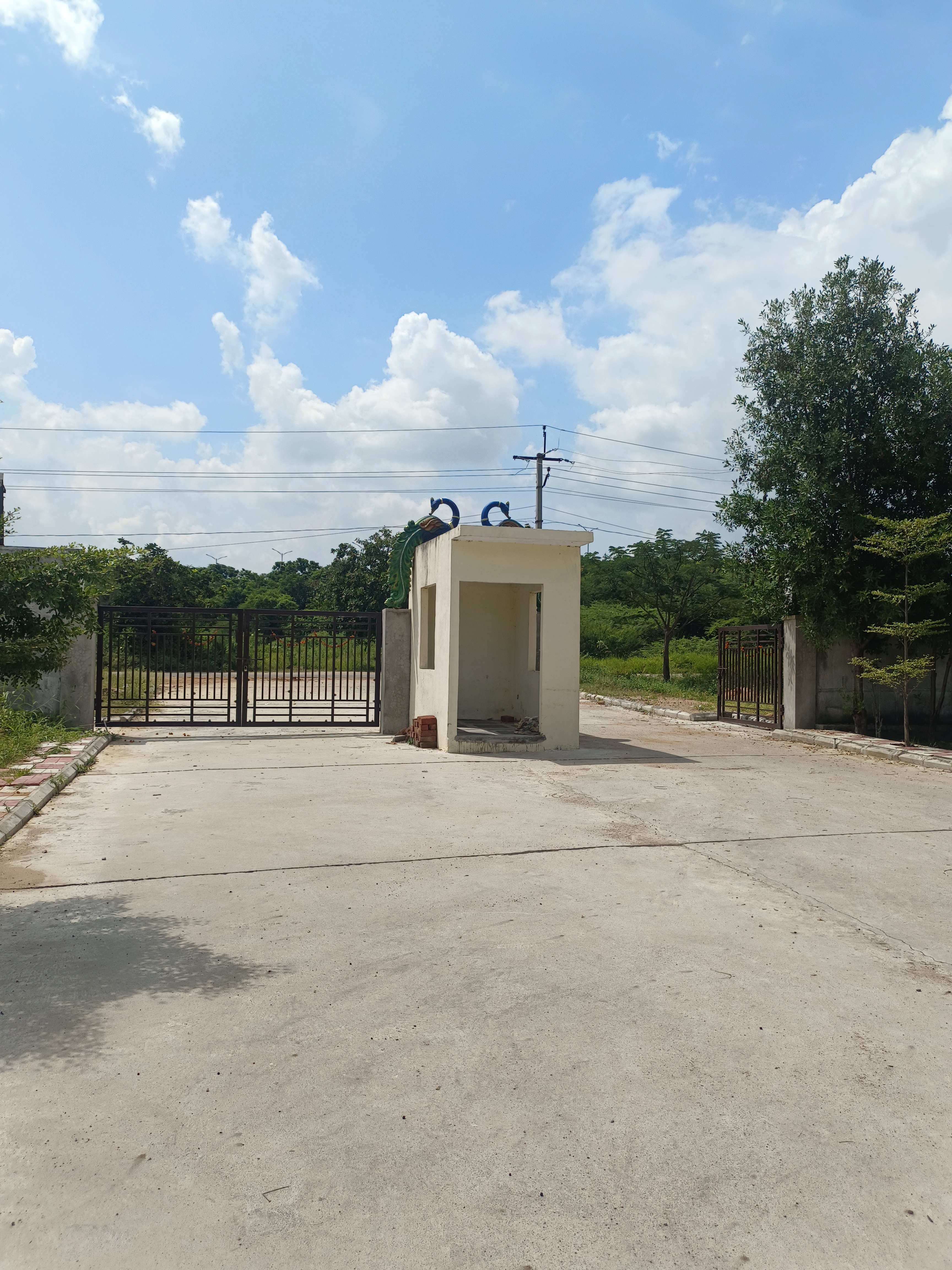 Plot For Sale in Maheshwaram