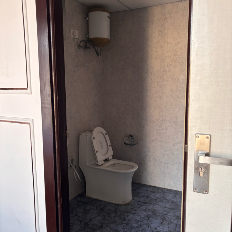 Bathroom, spectrum-metro Studio 600 Sq.Ft. Apartment In Noida Central Noida 9310190