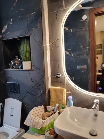 Furnished Amenities in 3 BHK Builder Floor at AS Tower, Sector 45 – for Rent