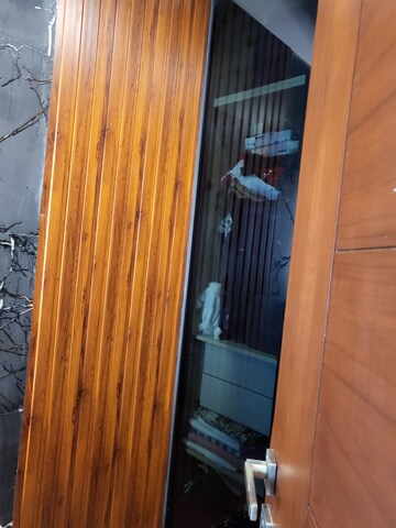 Balcony in 3 BHK Builder Floor at AS Tower, Sector 45 – for Rent