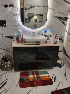 Master Bedroom in 3 BHK Builder Floor at AS Tower, Sector 45 – for Rent