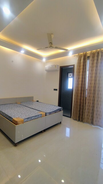 Bedroom in 3 BHK Builder Floor at M3M Atrium, Sector 57 – for Rent