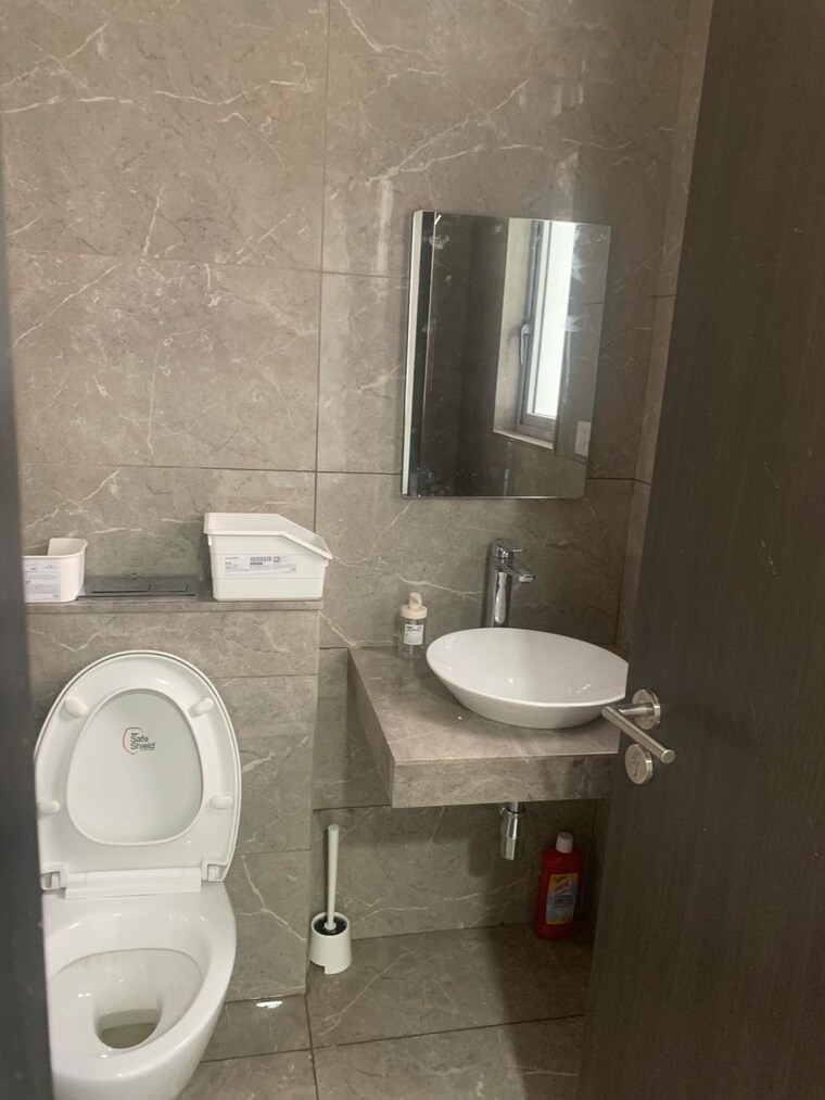 Bathroom, rag-megh-malhar 2 Bedroom 925 Sq.Ft. Apartment In Goregaon East Mumbai 9310196