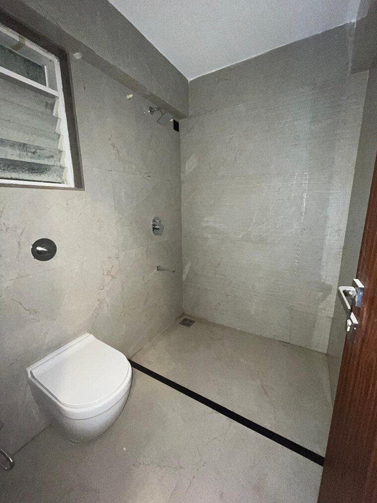 Bathroom, kusum-kunj 4 Bedroom 1545 Sq.Ft. Apartment In Prabhat Road Pune 9310181