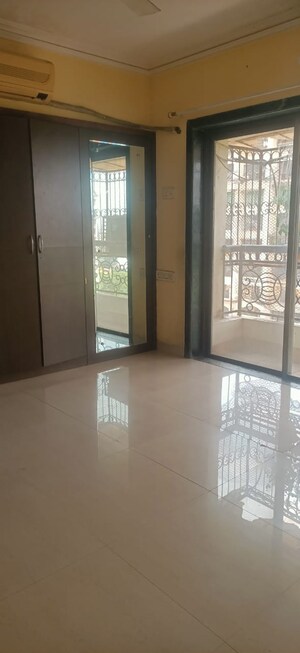 Room in 1 BHK Apartment at Regency Estate, Dombivli East – for Rent