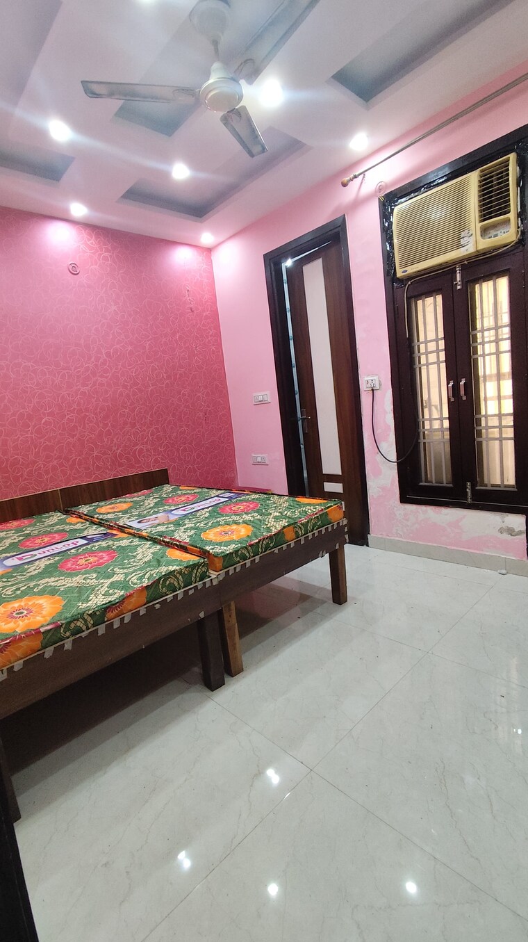 Bedroom, dwarka mor 2 Bedroom 600 Sq.Ft. Builder Floor In Dwarka Mor Delhi 9310222