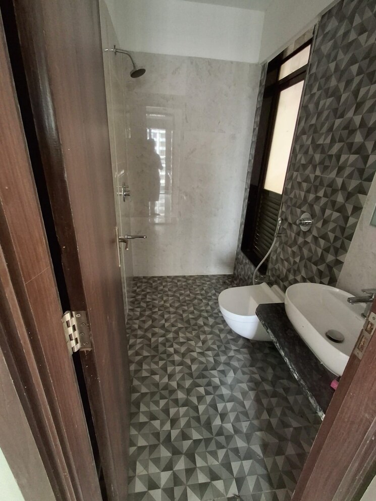 Bathroom, regency-antilia-phase-v-avana 1 Bedroom 519 Sq.Ft. Apartment In Ulhasnagar Thane 9310272