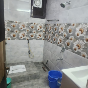 Bathroom in 1 BHK Builder Floor at Vaishali Sector 4 – for Sale
