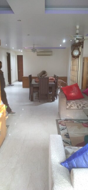 Living Room in 4 BHK Builder Floor at Panchsheel Enclave – for Rent