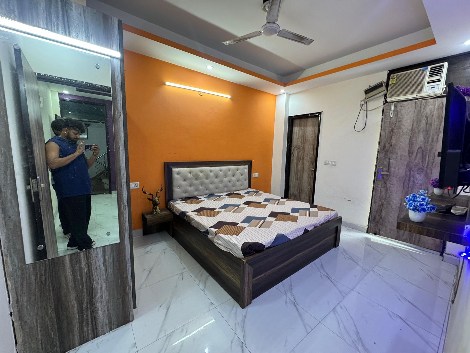 1 BHK Builder Floor For Rent in Ansal Sushant Apartments