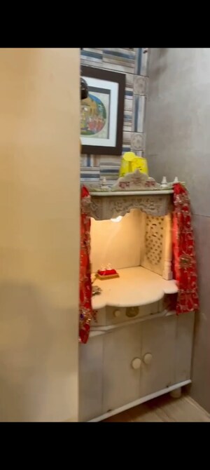 Furnished Amenities in 2 BHK Apartment at Satellite Royale, Goregaon East – for Rent