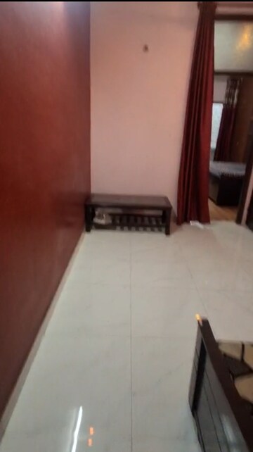 Living Room in 1 BHK Builder Floor at Vaishali Sector 2 – for Rent