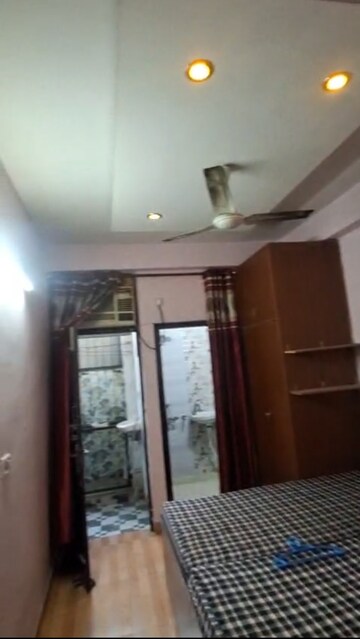 Room in 1 BHK Builder Floor at Vaishali Sector 2 – for Rent