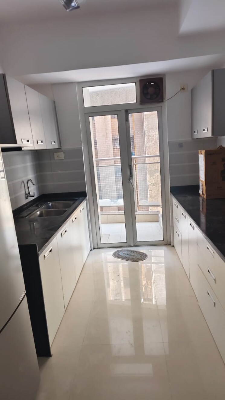 Kitchen, omkar-veda-exclusive 2 Bedroom 790 Sq.Ft. Apartment In Parel Mumbai 9310362