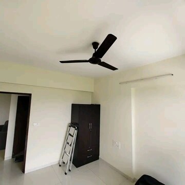 Room in 2 BHK Apartment at Aadi Allure, Kanjurmarg East – for Rent