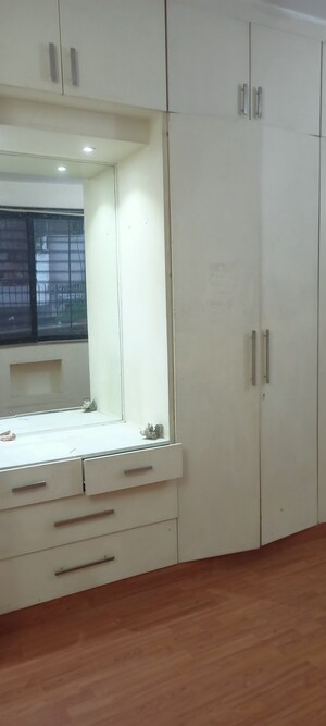 Master Bedroom in 2.5 BHK Builder Floor at Super Mart 1, Sector 27 – for Rent