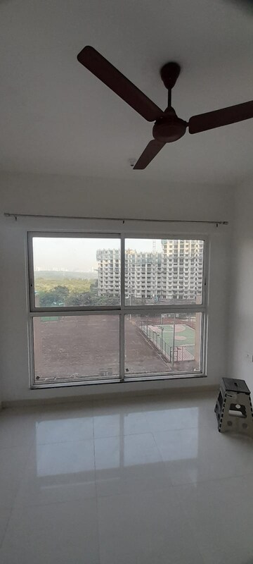 Room in 2 BHK Apartment at Godrej Boulevard, Manjari – for Rent