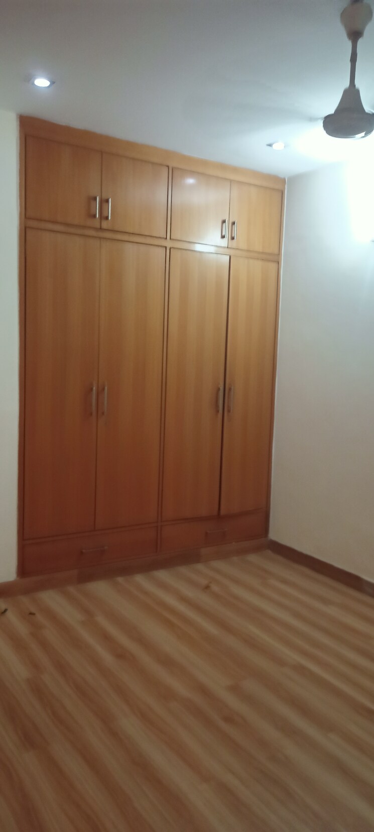 Bedroom, super-mart-1 2.5 Bedroom 2000 Sq.Ft. Builder Floor In Sector 27 Gurgaon 9310385