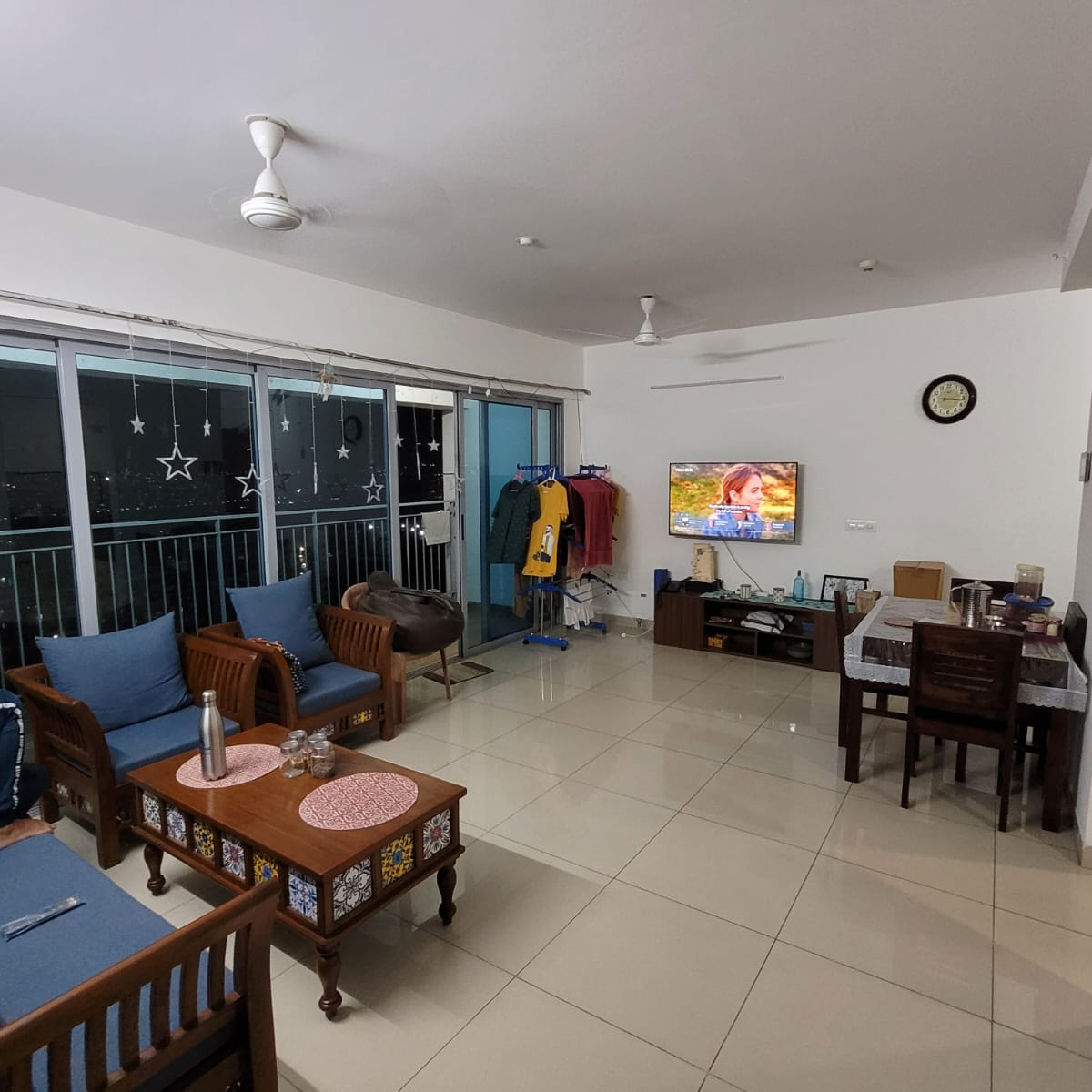 2 BHK + Servant Room,Extra Room 975 Sq.Ft. Apartment in Amanora Neo Towers