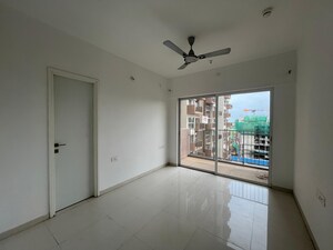 Room in 2 BHK Apartment at Godrej Boulevard, Manjari – for Rent
