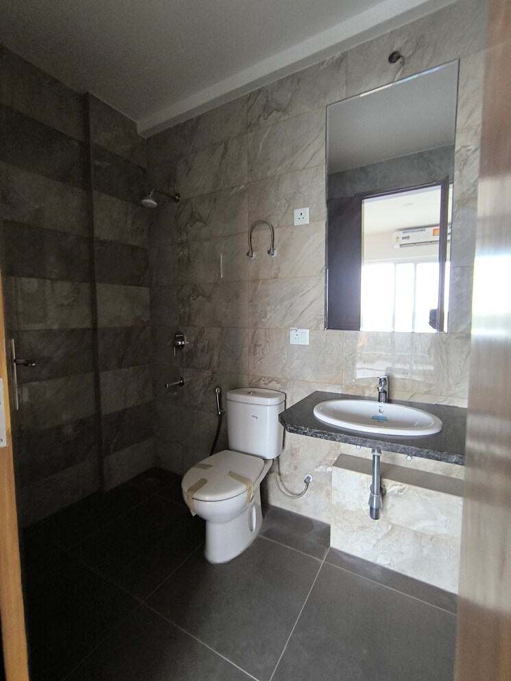 Bathroom, the-center-court 3 Bedroom 888 Sq.Ft. Apartment In Sector 88a Gurgaon 9310436