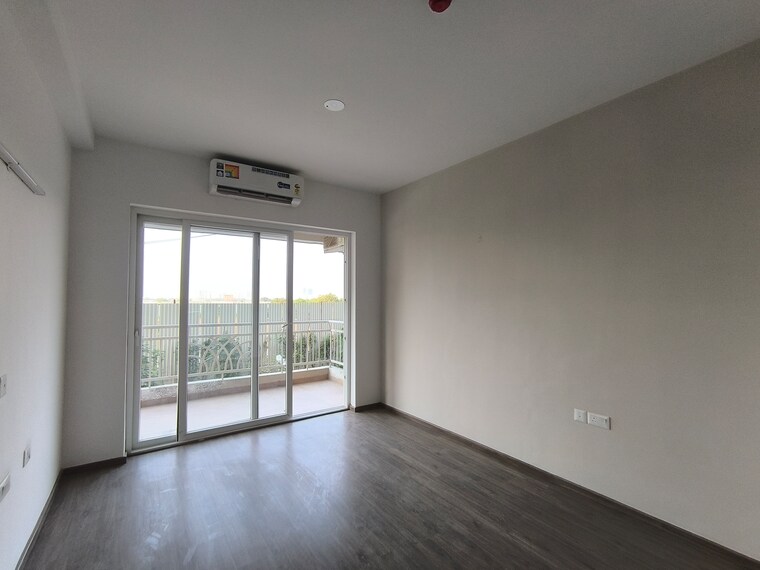 Room, the-center-court 3 Bedroom 888 Sq.Ft. Apartment In Sector 88a Gurgaon 9310436