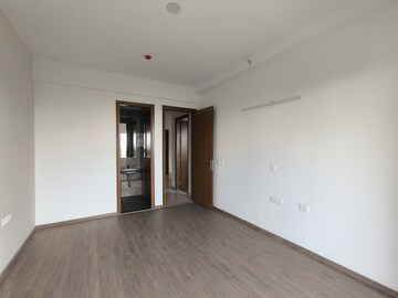 Room in 3 BHK Apartment at The Center Court, Sector 88a – for Sale