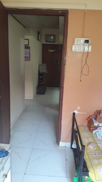 Furnished Amenities in 2 BHK Apartment at Virgo Heights, Bandra West – for Rent