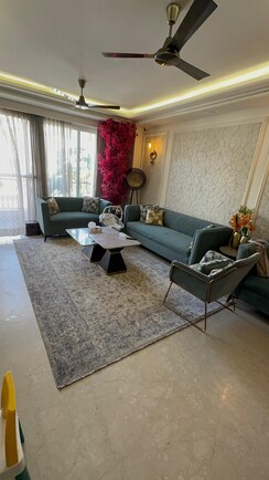 3 BHK + Servant Room Builder Floor For Sale in Safdarjung Enclave