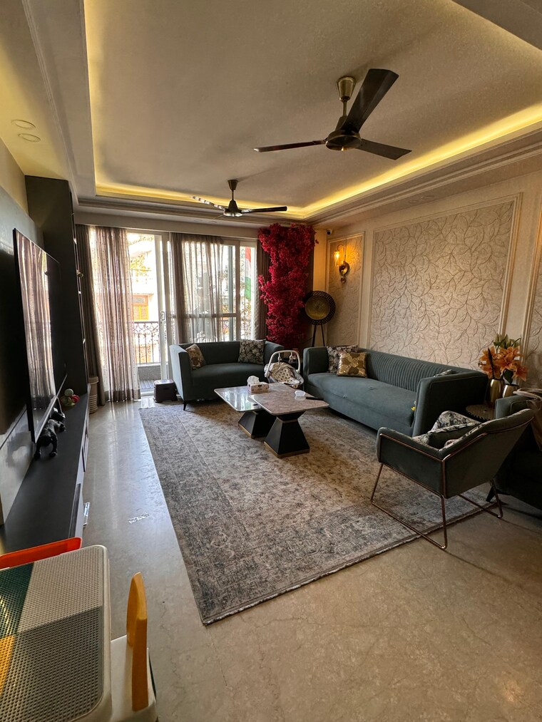 Living Room, veera-safdarjung-enclave 3 Bedroom 1800 Sq.Ft. Builder Floor In Safdarjung Enclave Delhi 9310504