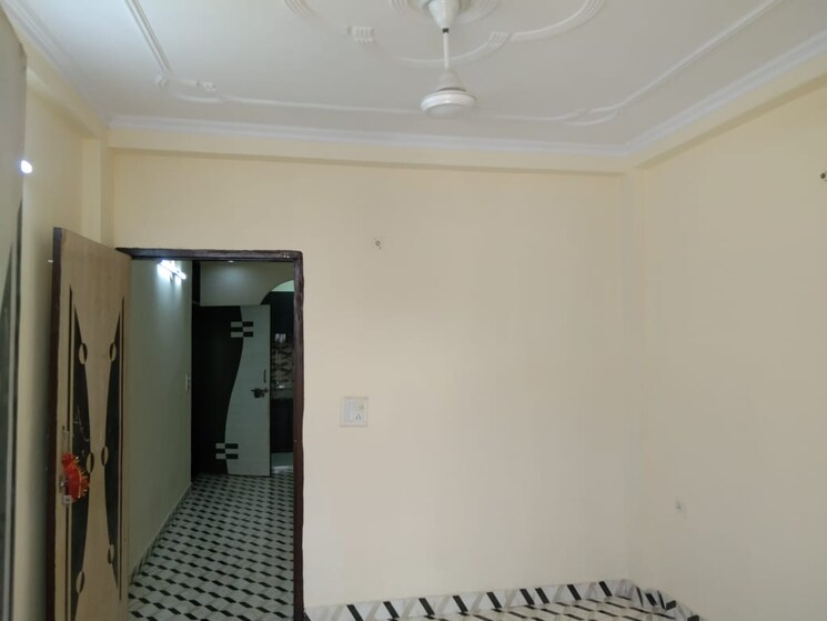 Room, chattarpur 1 Bedroom 500 Sq.Ft. Apartment In Chattarpur Delhi 9310478