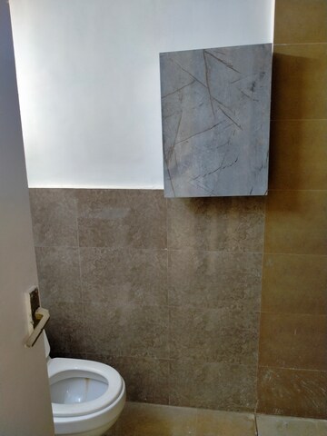 Furnished Amenities in 2 BHK Apartment at Suncity Avenue 76, Sector 76 – for Rent