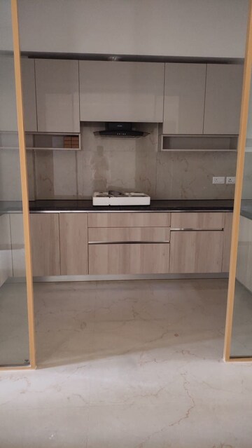 Bathroom in 3 BHK Apartment at Emaar MGF Emerald Hills, Sector 65 – for Rent