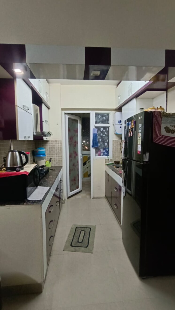 Team Area, sethi-max-royal 2 Bedroom 895 Sq.Ft. Apartment In Sector 76 Noida 9310564