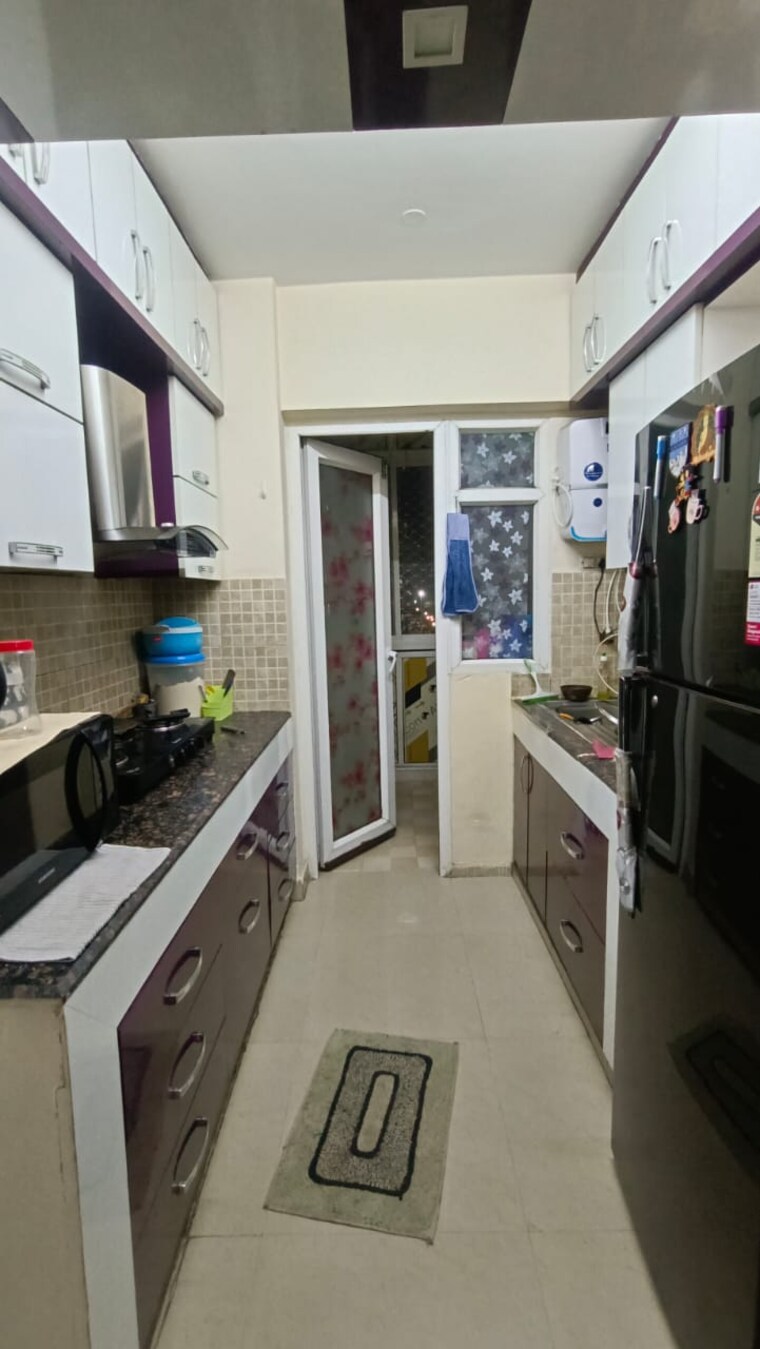 Team Area, sethi-max-royal 2 Bedroom 895 Sq.Ft. Apartment In Sector 76 Noida 9310564