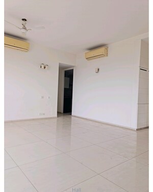 Room in 4 BHK Apartment at Ireo Skyon, Sector 60 – for Sale