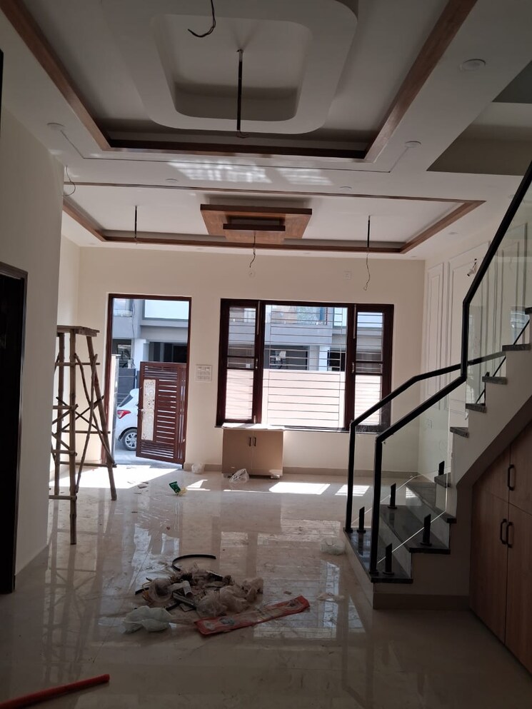 Team Area, shimla bypass road 3 Bedroom 130 Sq.Yd. Villa In Shimla Bypass Road Dehradun 9310654