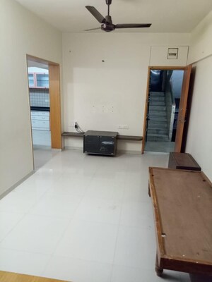 Room in 1 BHK Apartment at Aundh – for Rent