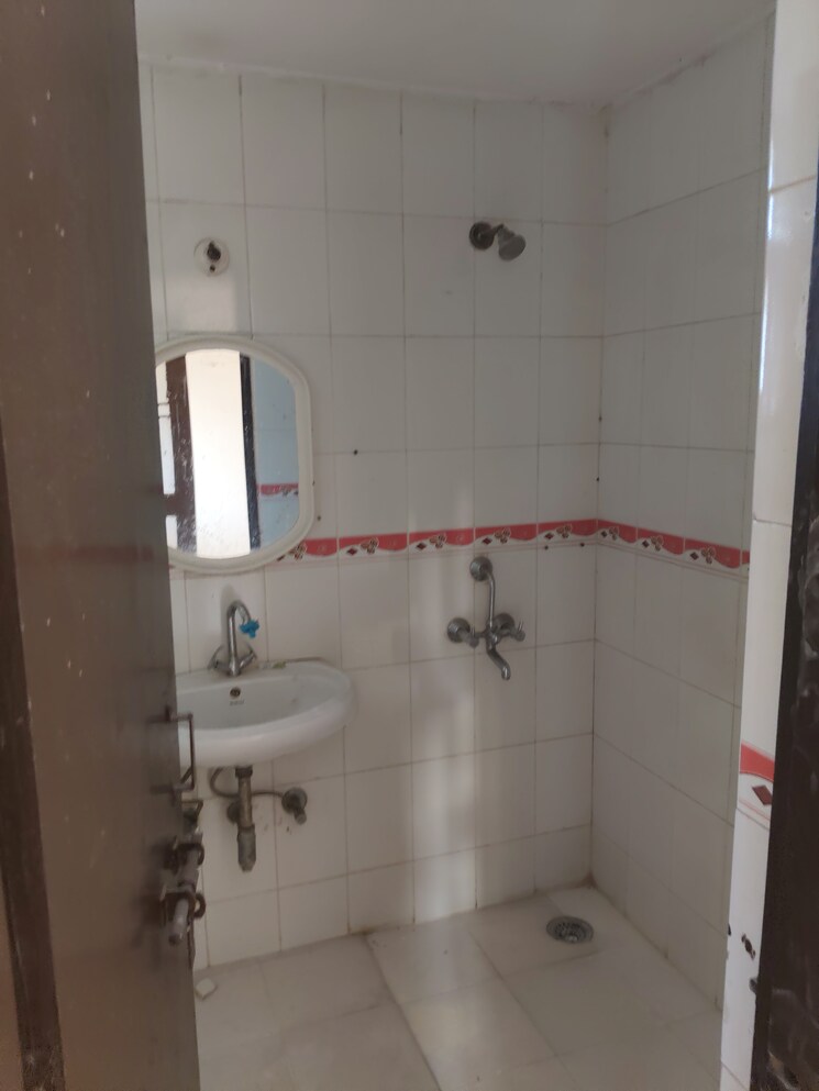 Master Bedroom, irwo-westend-towers 2 Bedroom 950 Sq.Ft. Apartment In Sector 47 Gurgaon 9310700